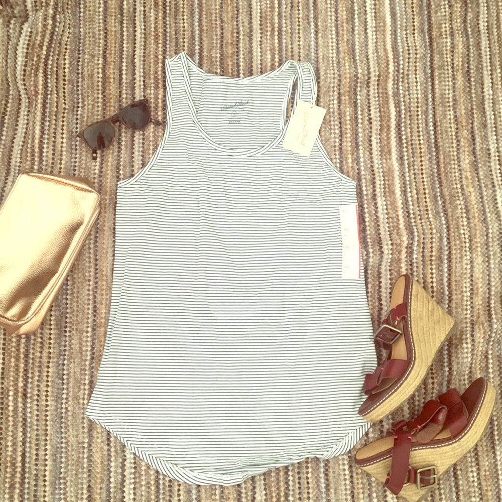 Universal thread Lafayette tank